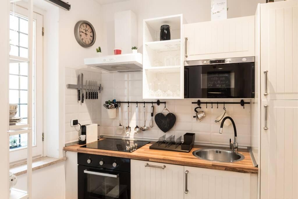Lovely Colosseum Loft Apartment Rome Exterior photo